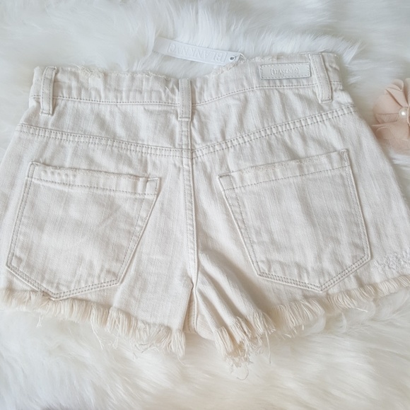 [Blank NYC]  Embroidered Shorts - Picture 4 of 6